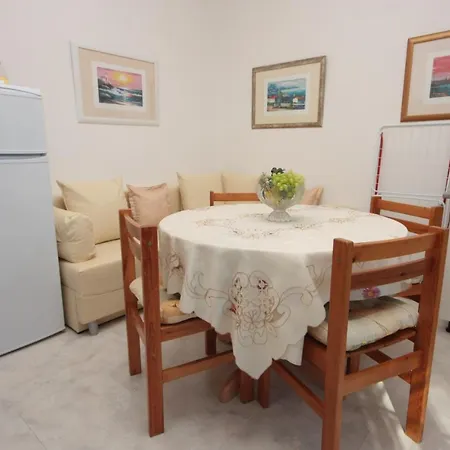 Palmira Apartment Porec